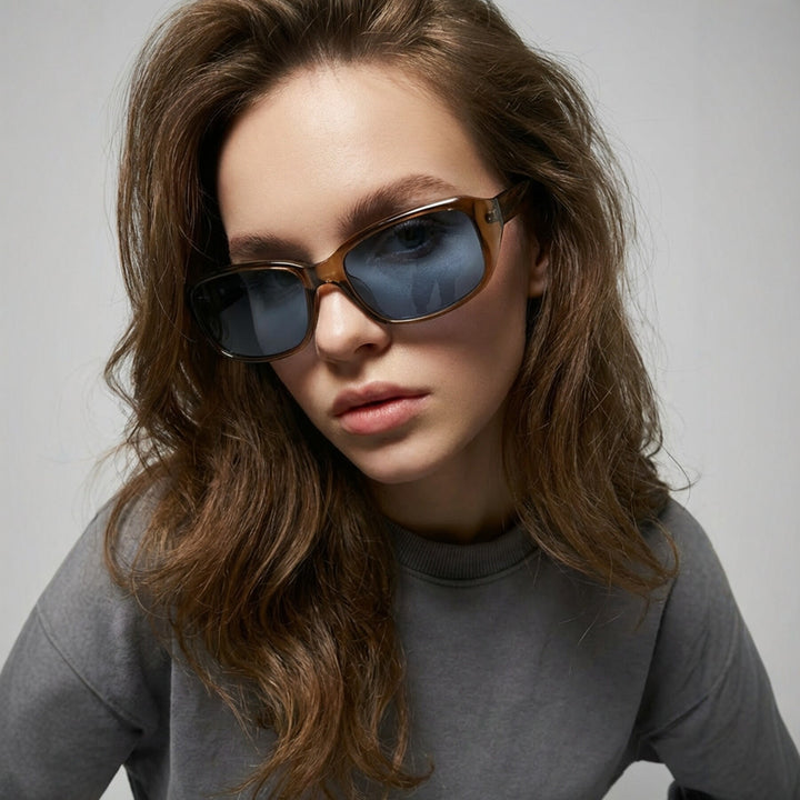 Dame moteriktig rektangulær solbrille Skanto