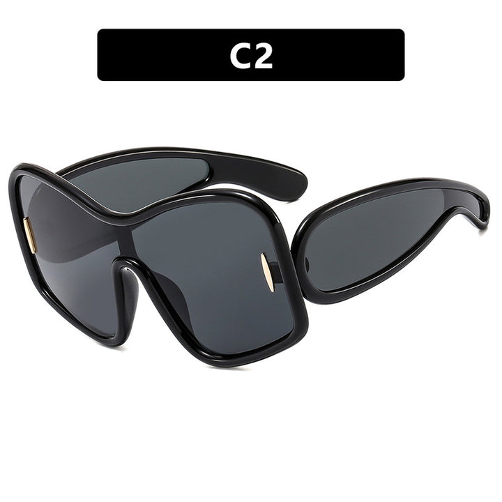 Women's futuristic sunglasses with extra-wide design and protective UV filter Skanto