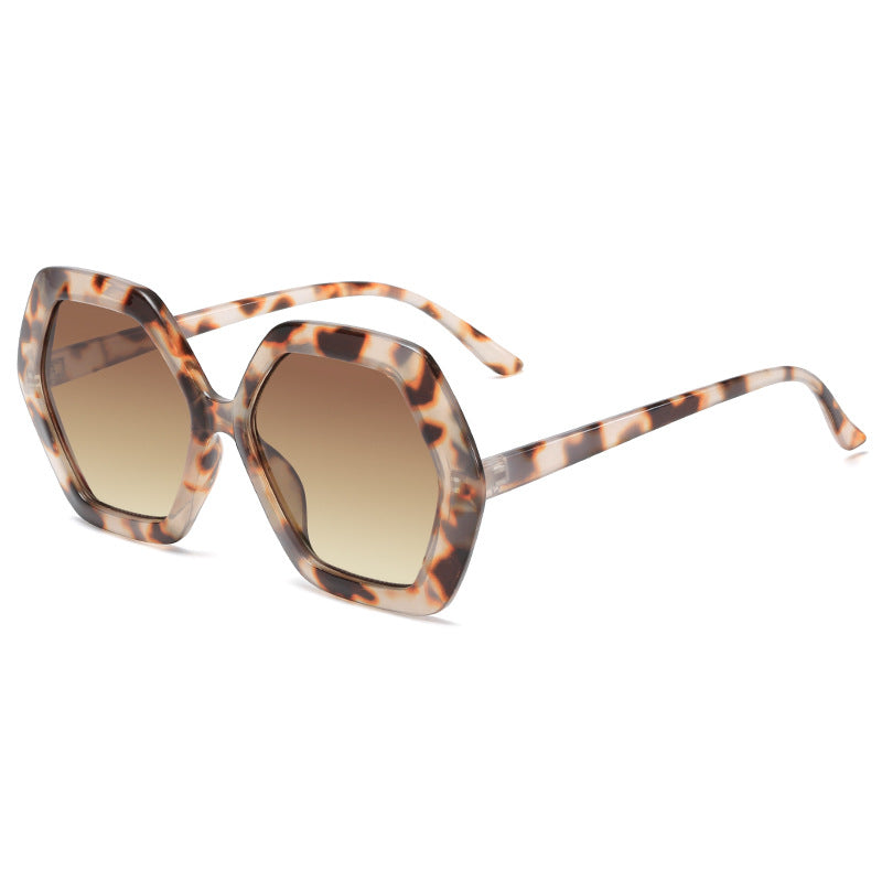 Dame geometrisk solbrille med moderne design Skanto