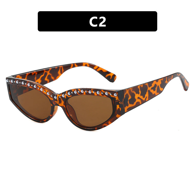 Women's Cat-Eye Sunglasses with Sparkling Rhinestones and Animal Print Skanto