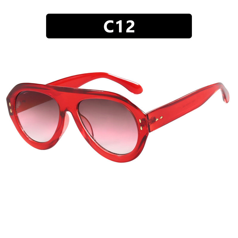Women's fashion sunglasses with extravagant design Skanto