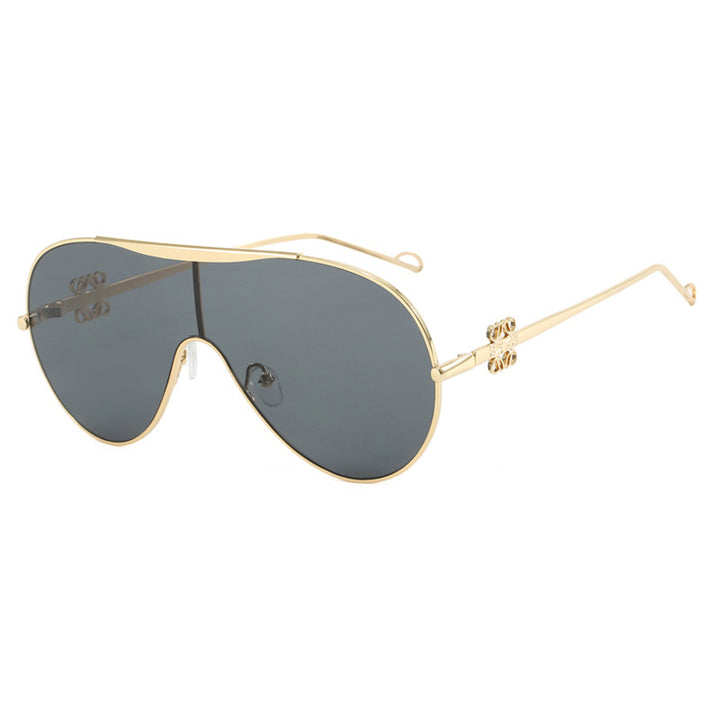 Women's UV Protection Sunglasses in Modern Pilot Style Skanto