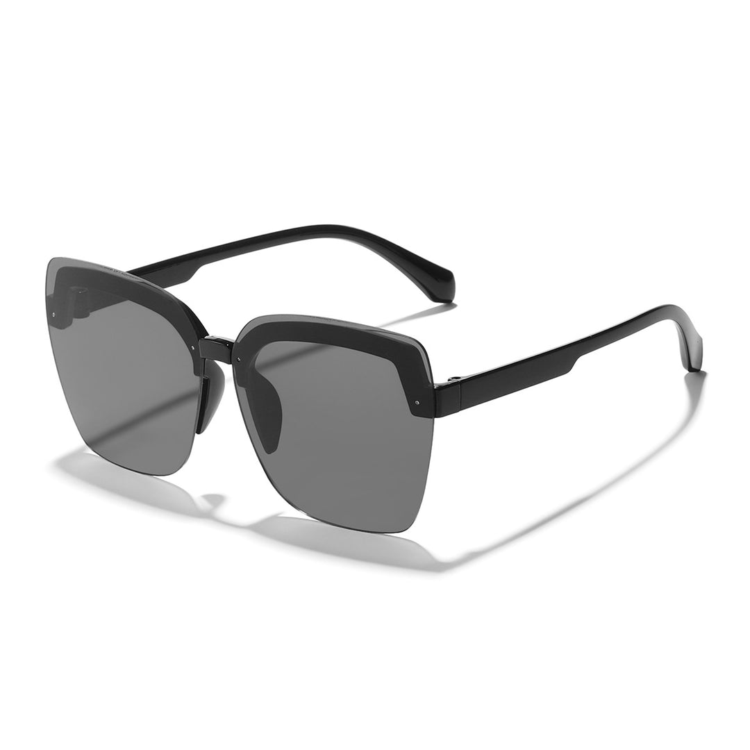 Dame moteriktig oversized solbriller med innovativt design Skanto