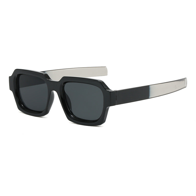 Dame moteriktig stilfull kvadratisk solbrille med kontrasterende ramme Skanto