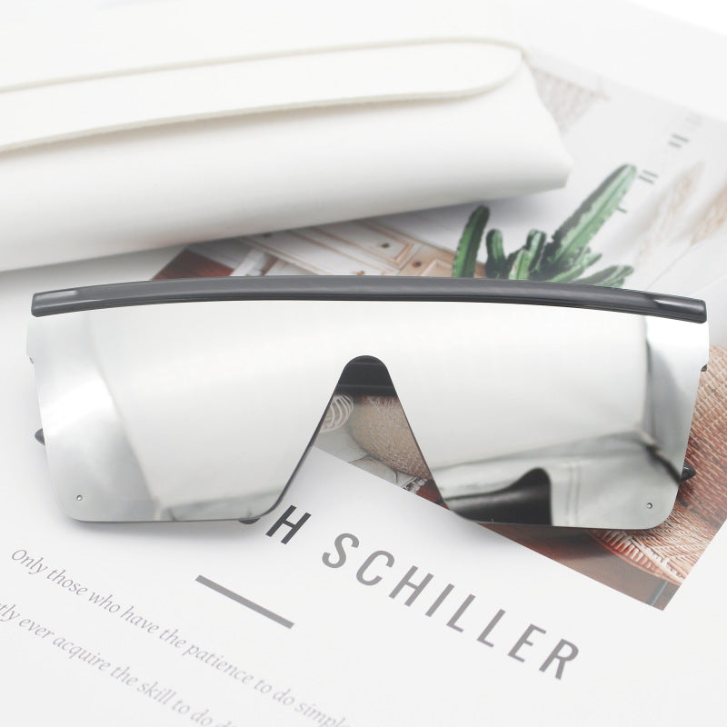 Dame Sporty solbriller i trendy Shield-design Skanto