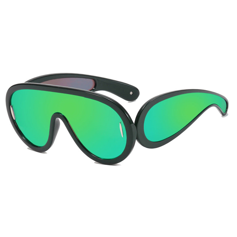 Women's sporty sunglasses in innovative design Skanto