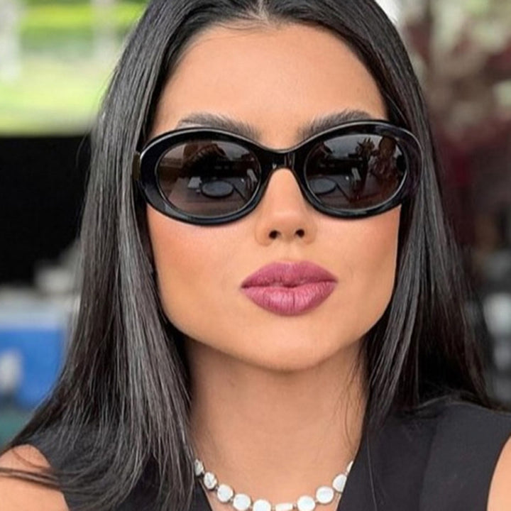Women's round sunglasses with elegant plastic frame and UV protection Skanto