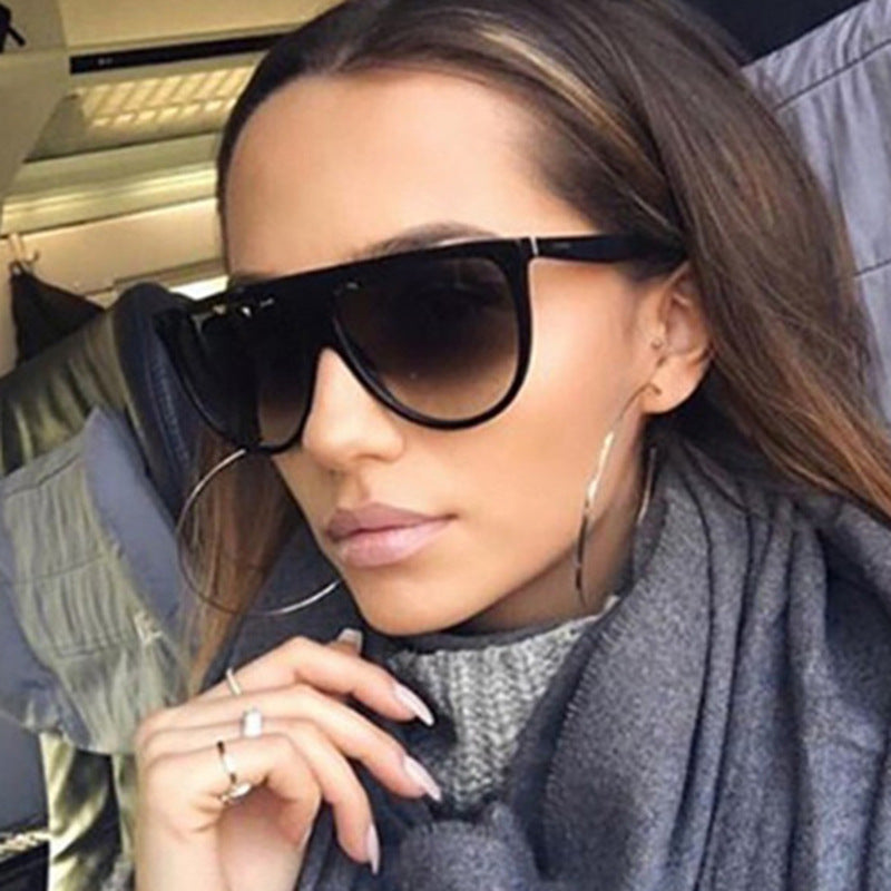 Women's trendy oversized sunglasses with stylish transparent frames Skanto