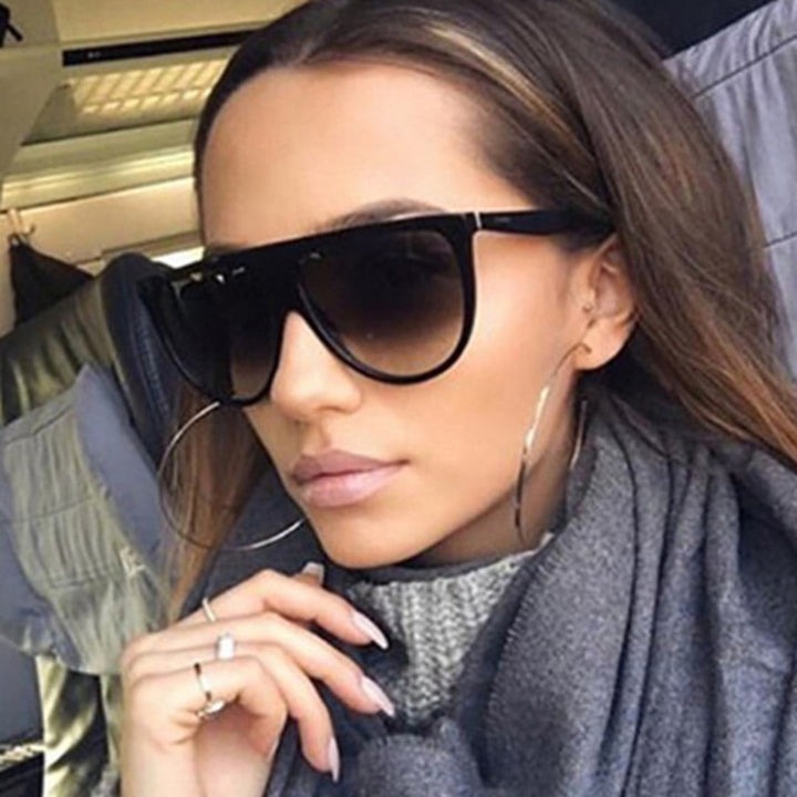 Women's trendy oversized sunglasses with stylish transparent frames Skanto