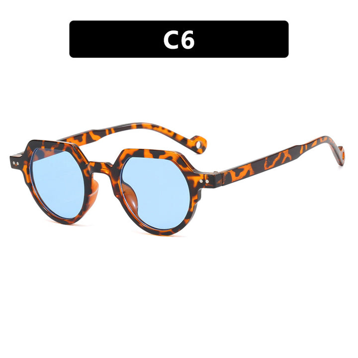 Women's geometric sunglasses with protective UV filter and robust frame Skanto