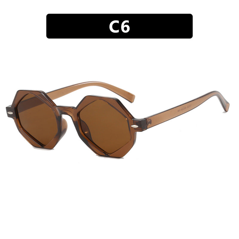 Dame trendig solbrille i moderne åttkant-design Skanto