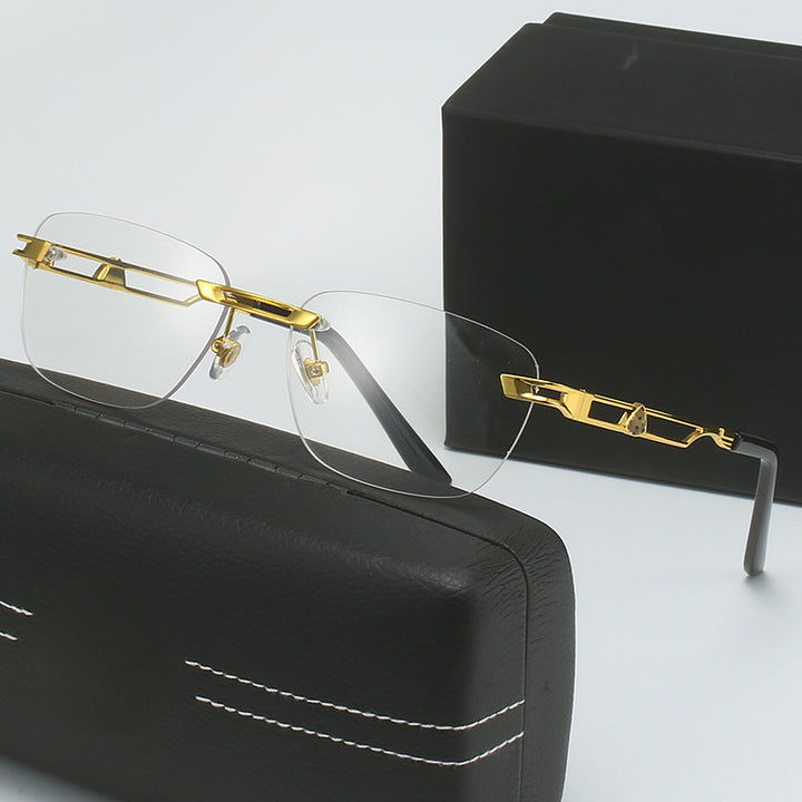 Dame Designer solbrille med elegant metallramme Skanto