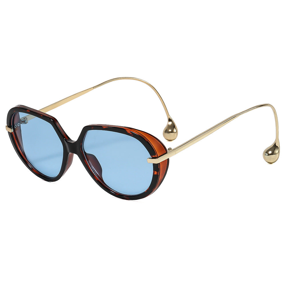 Women's Cat-Eye Sunglasses with Golden Details and Stylish Frame Skanto
