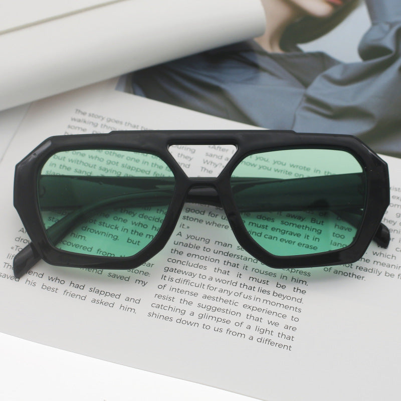 Dame fashionable sekskantet brille Skanto