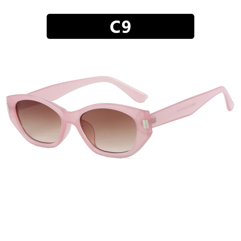 Women's Cat Eye Sunglasses with Elegant Lenses Skanto