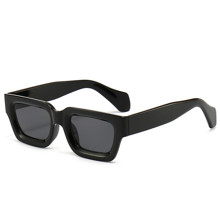 Women's trendy sunglasses with robust and transparent frame Skanto
