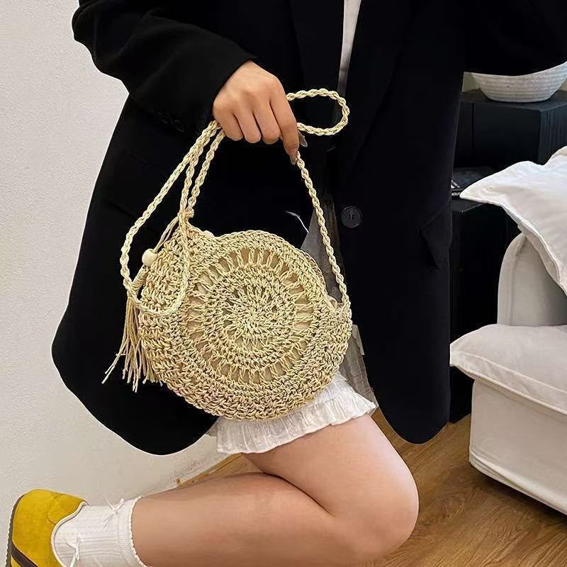Håndknyttede Runde Crossbody Veske Laget av Naturlige Materialer Skanto