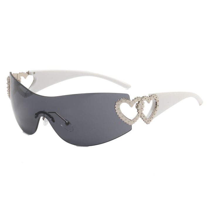 Dame Fashion-solbrille med hjerte-applikasjoner Skanto