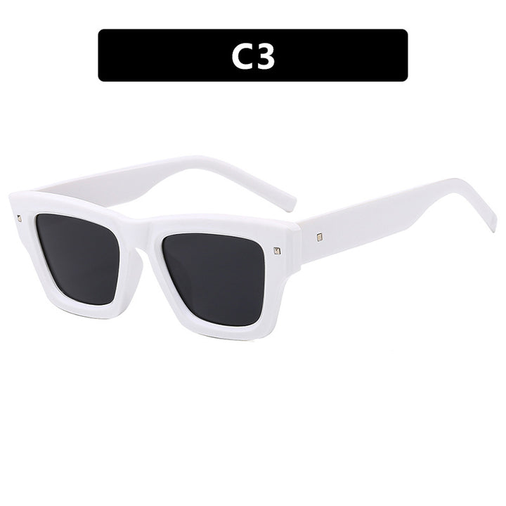 Women's trendy square frame sunglasses with UV protection Skanto