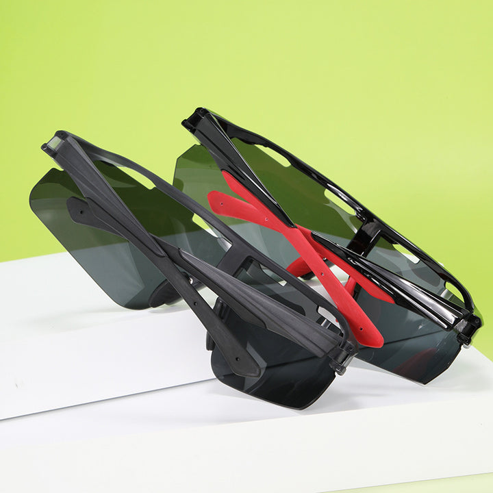 Dame sport solbrille med ergonomisk ramme og høy grad av UV-beskyttelse Skanto
