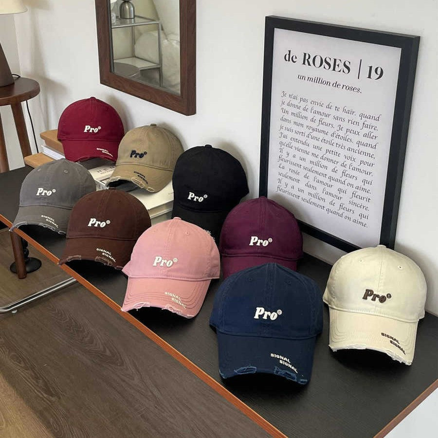 Kvinnenes Casual Slitt Brodert Baseball Caps Skanto