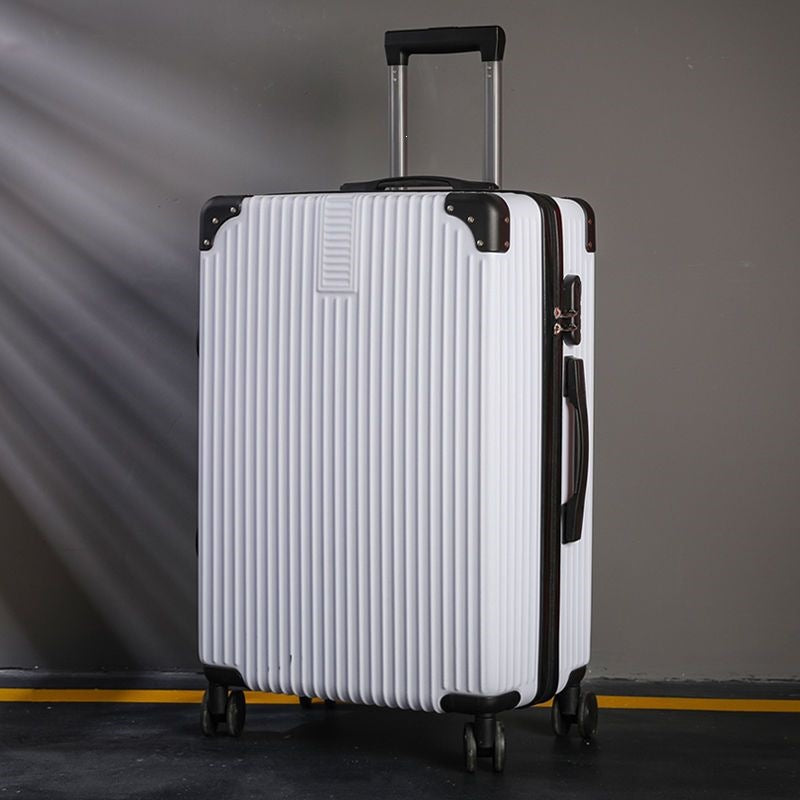 Hardsided suitcase with 360-degree rolling system and integrated safety feature Skanto