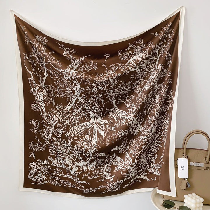Dame silkesjal i elegant botanisk design Skanto