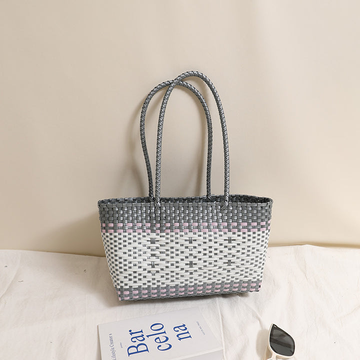 Braided tote bag with modern accents Skanto
