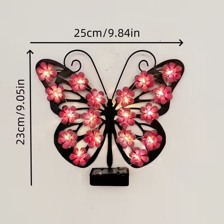 Dekorativ LED Sommerfugl Vegglampe Med Blomster Mikroleder Accenter Og Batteridrevet Kontroll Skanto