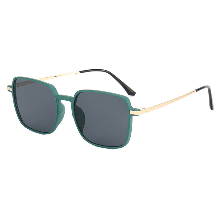 Dame moteriktig oversized solbrille med eksklusive metall-detaler Skanto