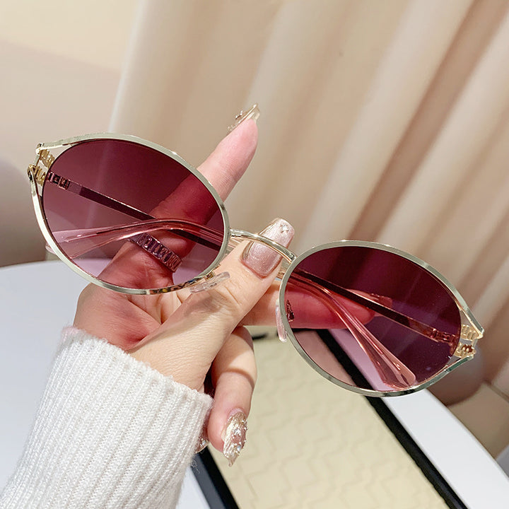Dame elegant Cat-Eye solbriller med fin metallramme Skanto