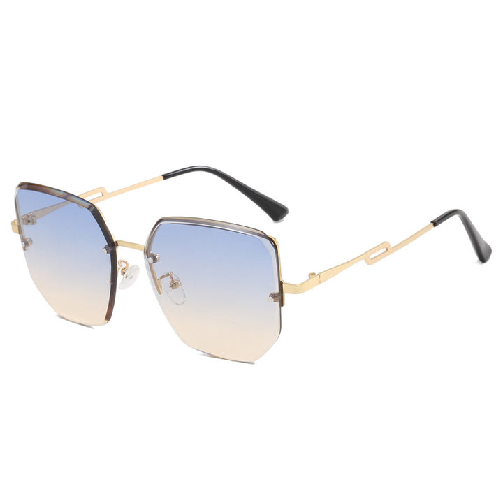 Dame geometrisk designer-solbrille med speilende linser Skanto