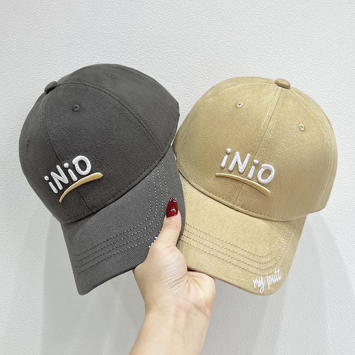 Kvinnebrodert casual caps Skanto