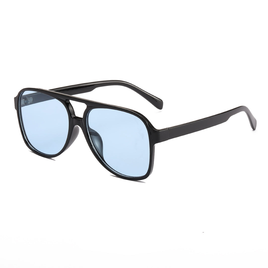 Dame moteriktig kvadratisk solbrille med bred ramme Skanto
