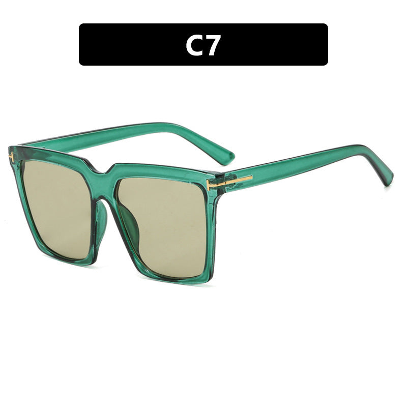 Dame oversized solbriller med elegant og polariserende glassdesign Skanto