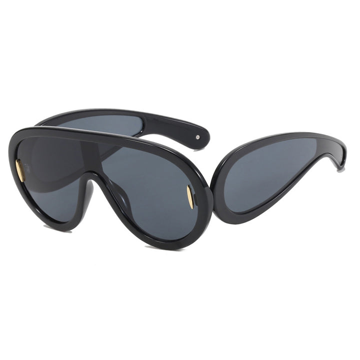 Women's sporty sunglasses in innovative design Skanto