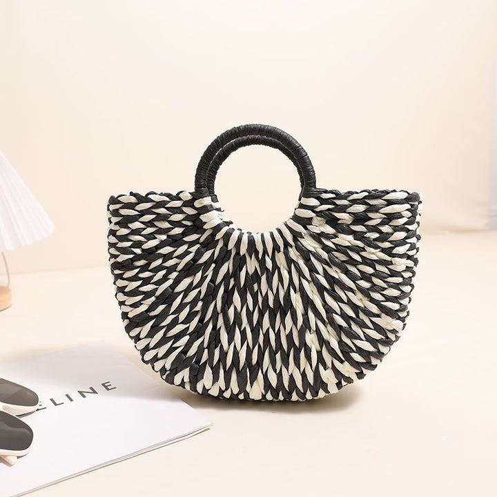 Braided basket bag with unique design Skanto