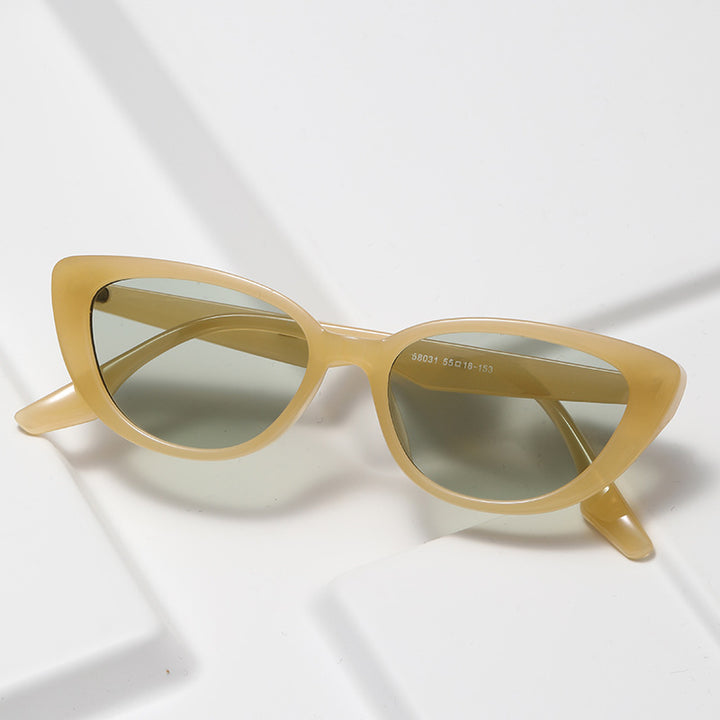 Kvinne Cat-Eye Solbriller med Stilig Skildpadde-design Skanto