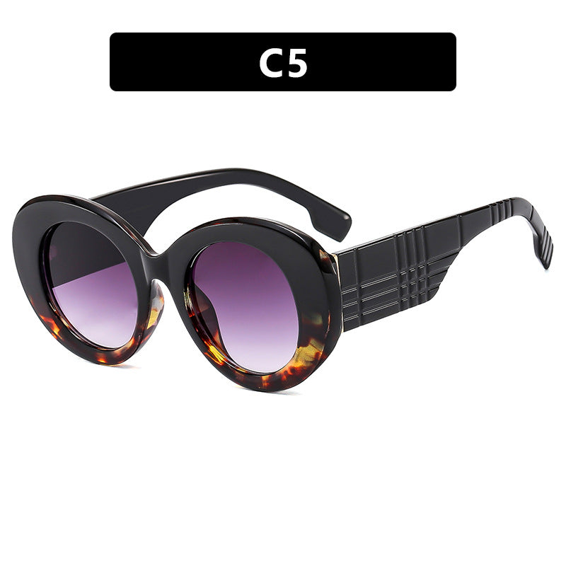Women's extravagant sunglasses with creative frame design and protective UV filter Skanto