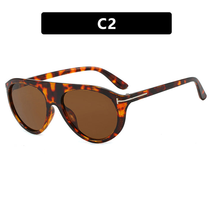 Women's Cat-Eye Sunglasses with Protective UV Filter and Mirrored Lenses Skanto