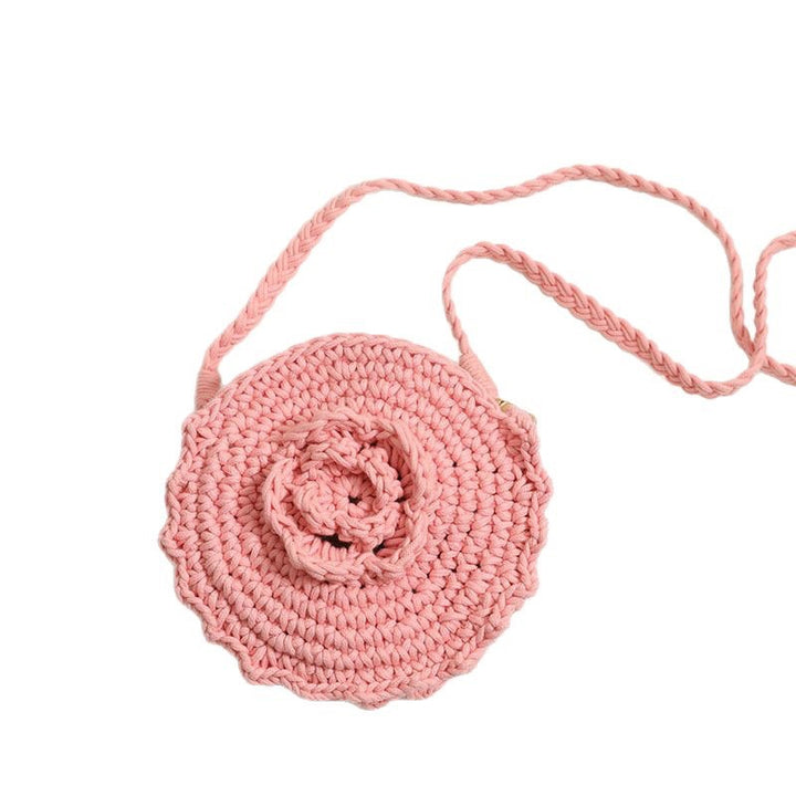 Hand-crocheted crossover bag with floral details Skanto