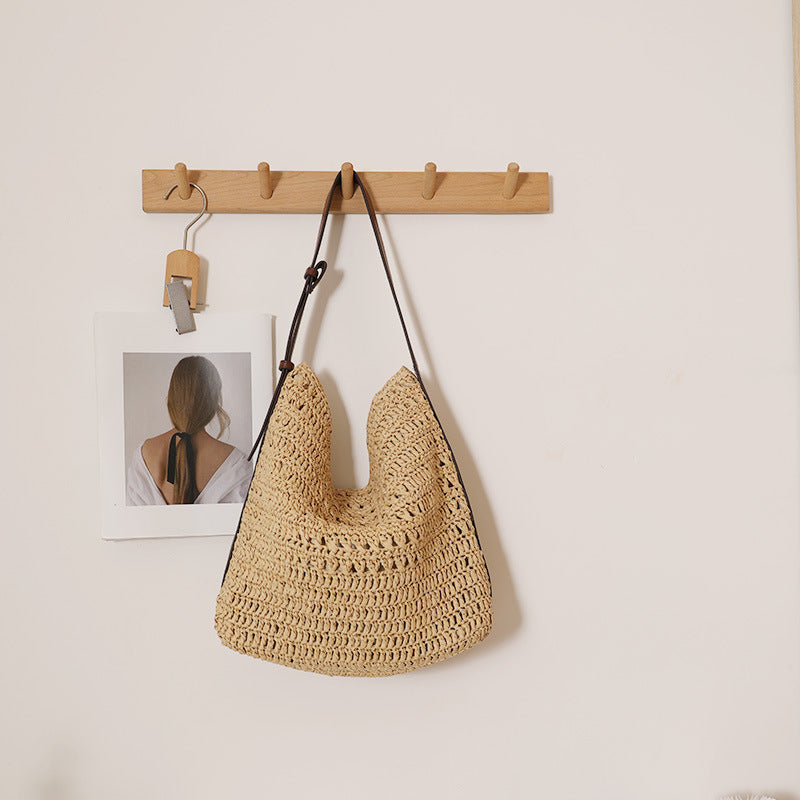 Handmade Shoulder Bag in Modern Natural Design Skanto