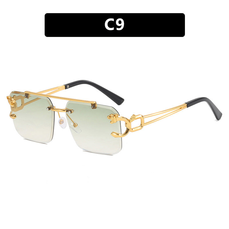Dame kvadratisk solbrille med elegante dekorative detaljer Skanto