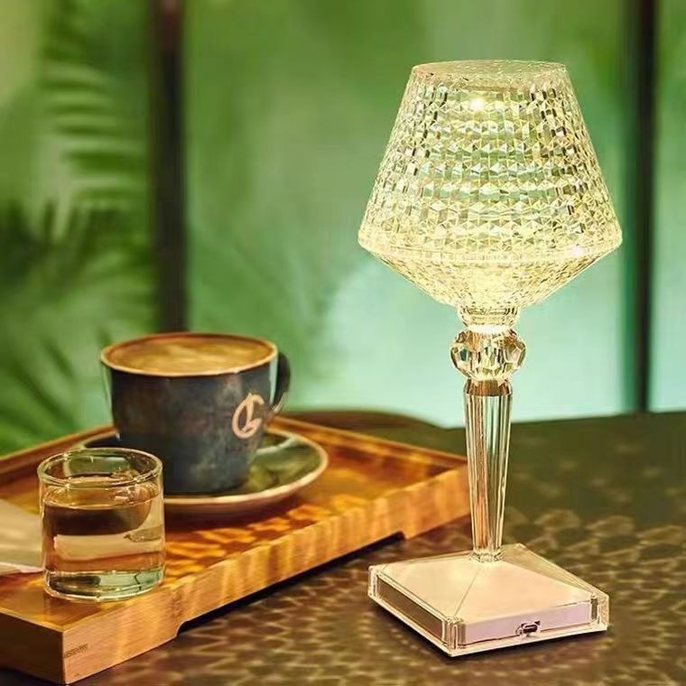 Liesbeth Crystal Lampe – Luksus Bordlampe med USB-ladefunksjon Skanto