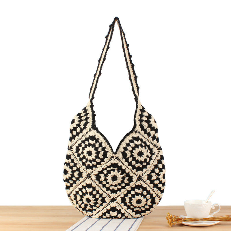 Handbag in modern crochet pattern Skanto