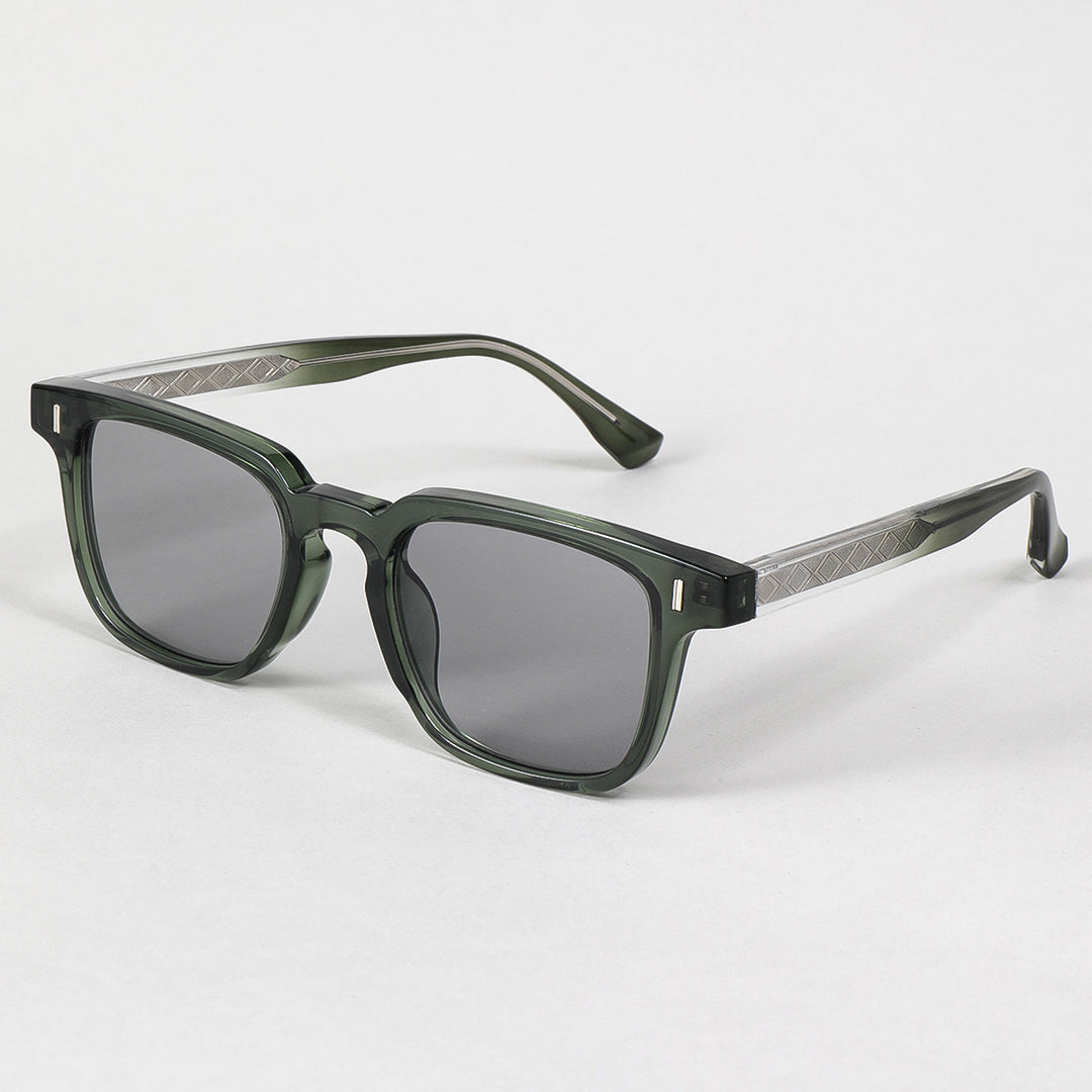 Dame solbrille i moderne statementstil med forsterket ramme Skanto