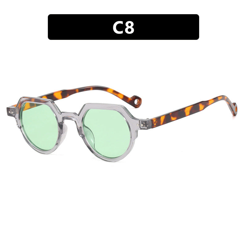 Women's geometric sunglasses with protective UV filter and robust frame Skanto