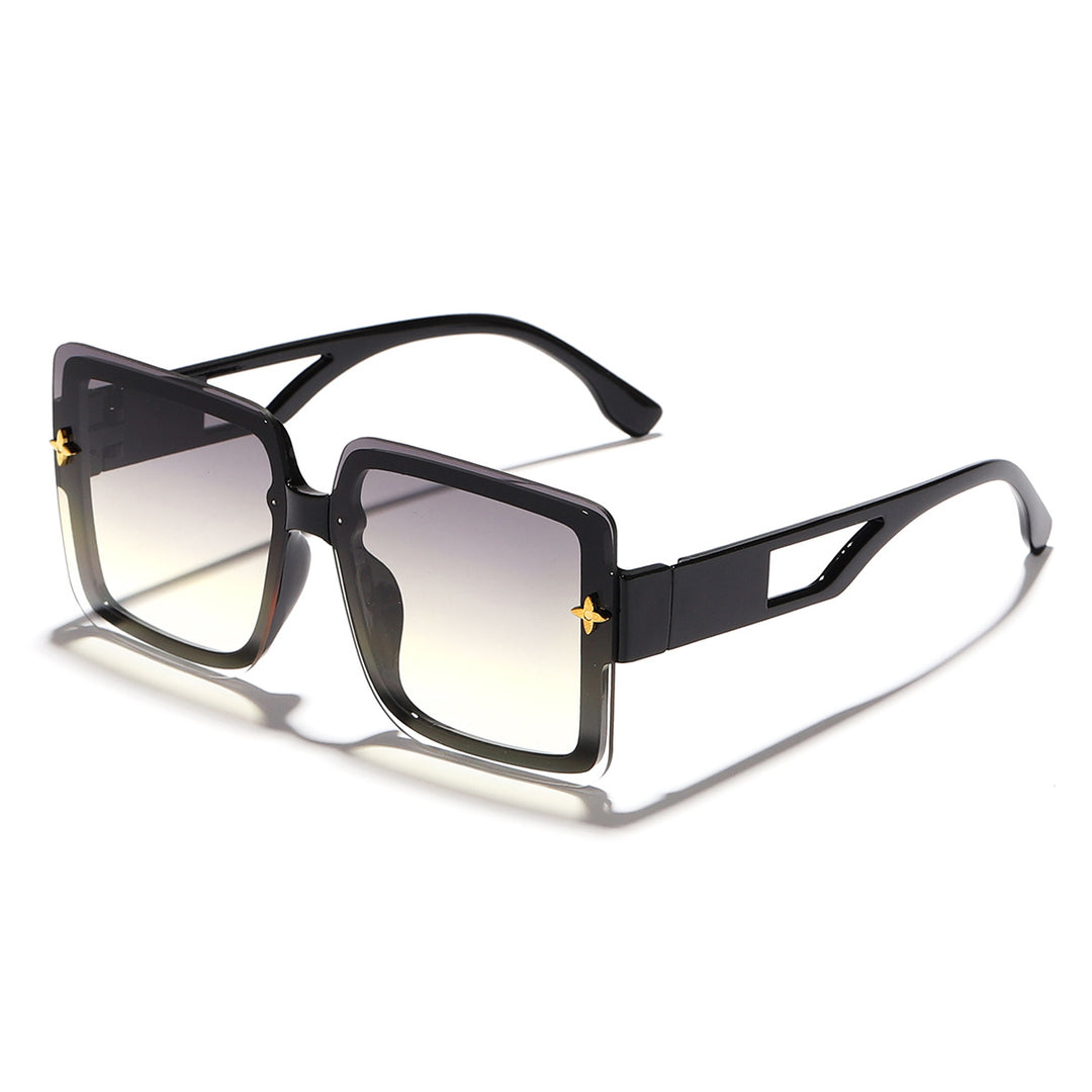 Dame moteriktig kvadratisk solbrille med elegant ramme Skanto