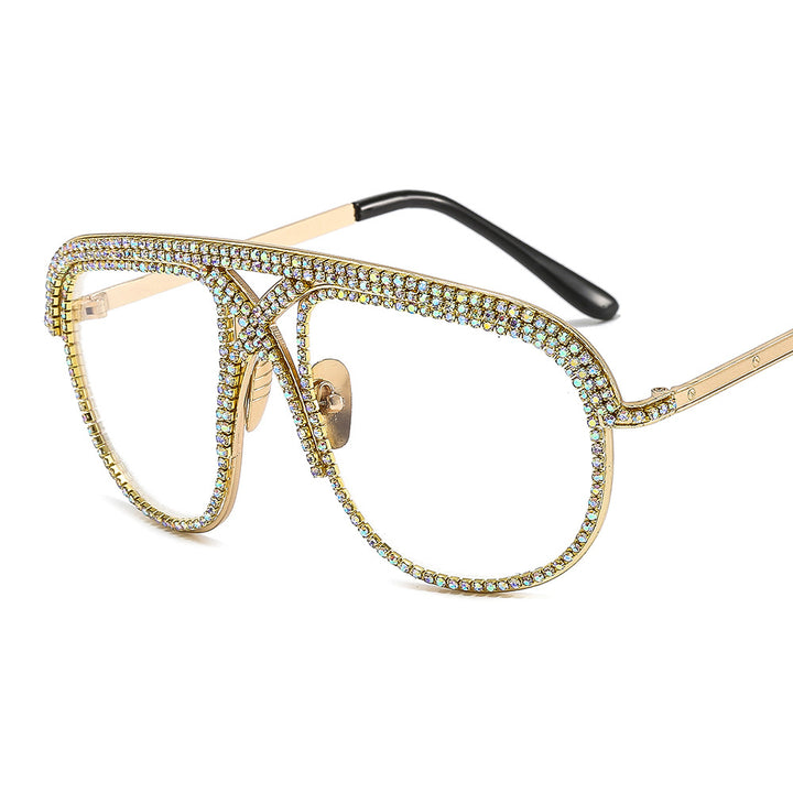 Dame elegant solbrille med glitrende ramme og gradient linser Skanto