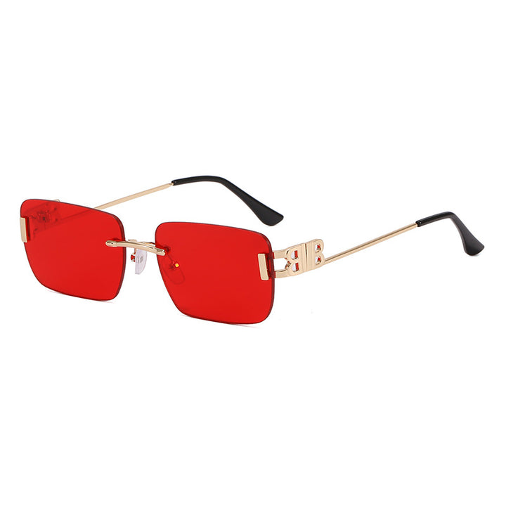 Damer moterik kvadratisk solbrille med gull aksenter Skanto